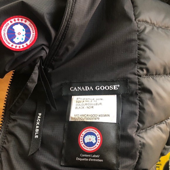 Canada Goose WOMEN'S CAMP DOWN HOODY Jacket - Picture 10 of 13